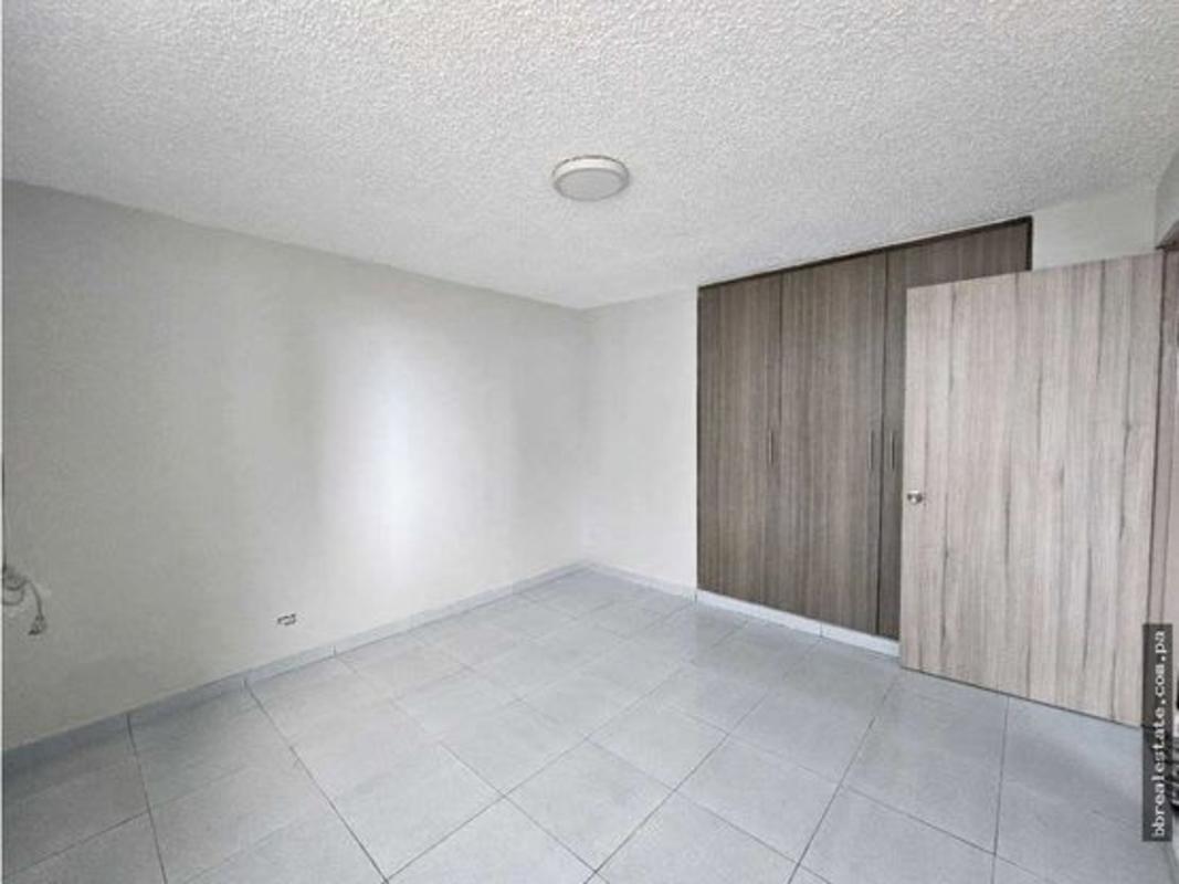 Laundry area with utility sink maid’s room PH Mar Plaza Marbella Panama