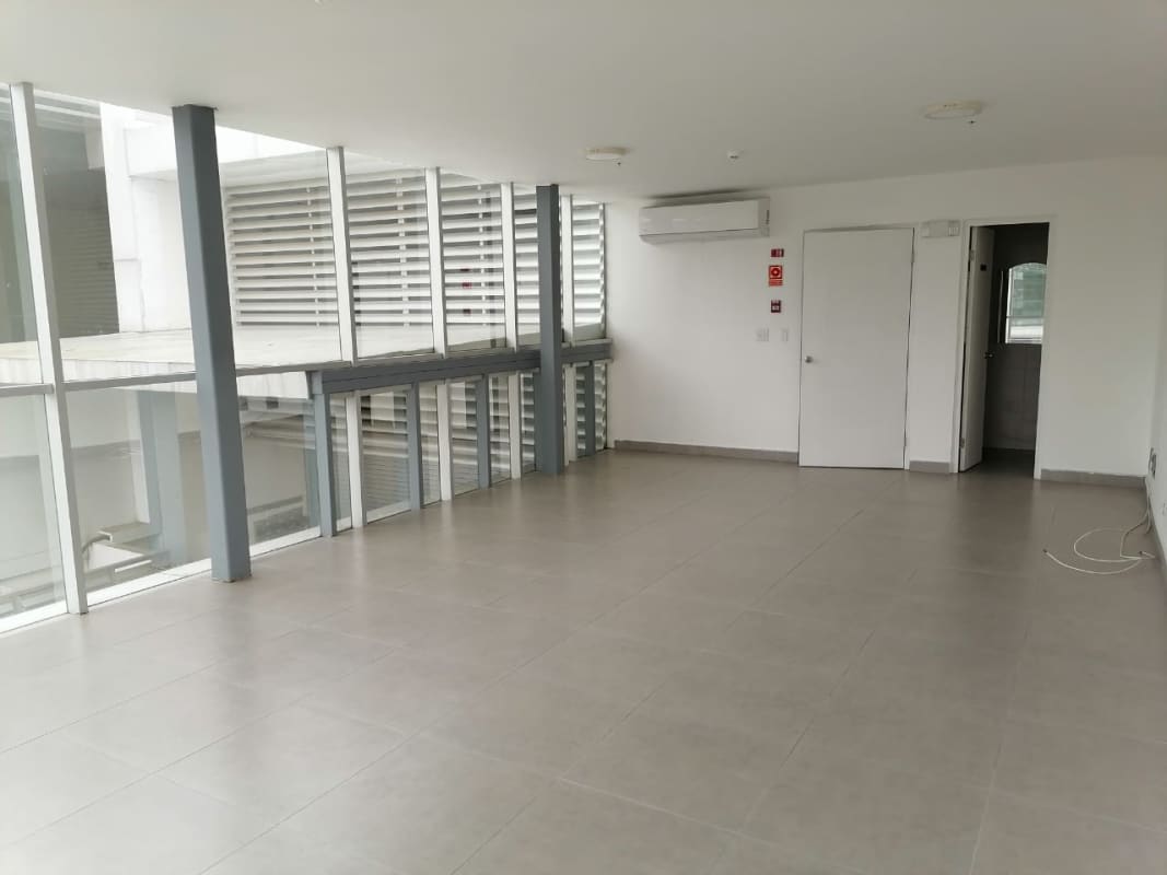 Open-plan space with windows, AC, fire alarms Costa del Este Business Park Panama