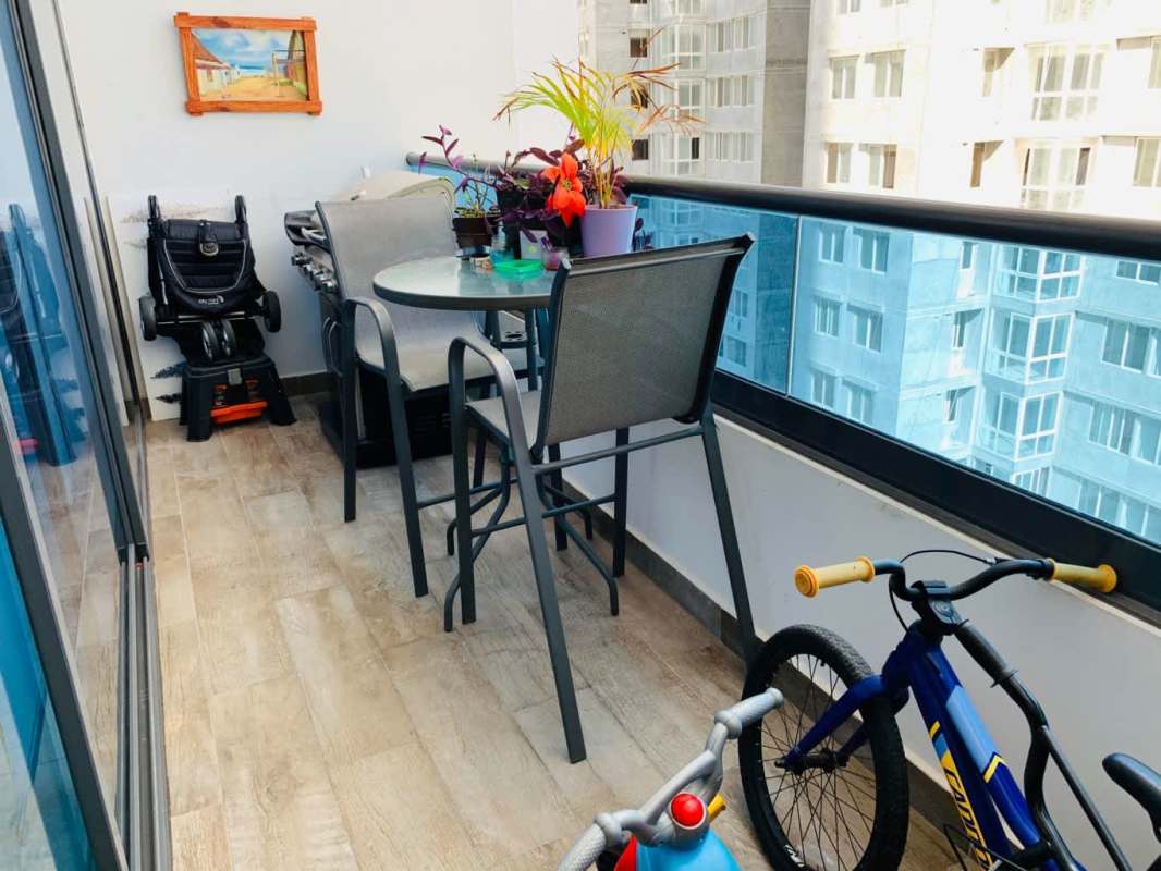 Spacious double height lobby with designer finishes in Deluxe Residences Panama