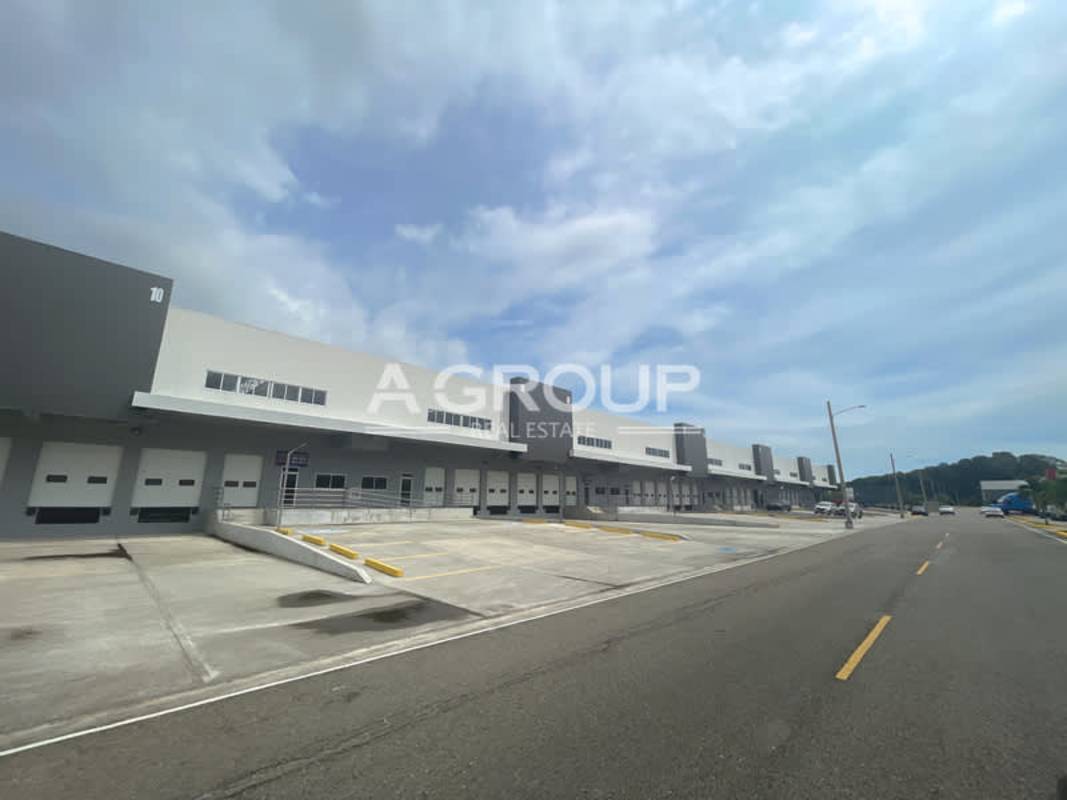 Street frontage with loading docks visible at Zona Uno Terminal Industrial Park Panama City