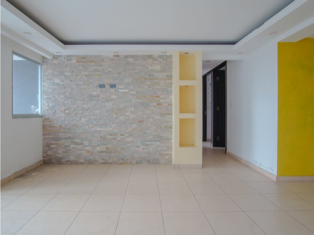 Ample bedroom with built-in closet repossessed apartment PH Constellation Tower Panama City