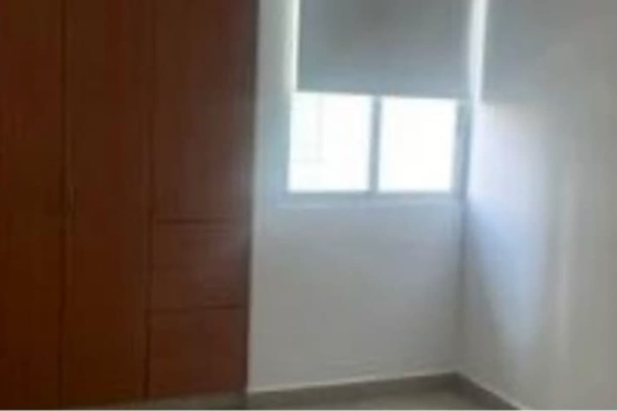 Second bedroom with window light, closet, tiles PH Costa del Este Tower Panama