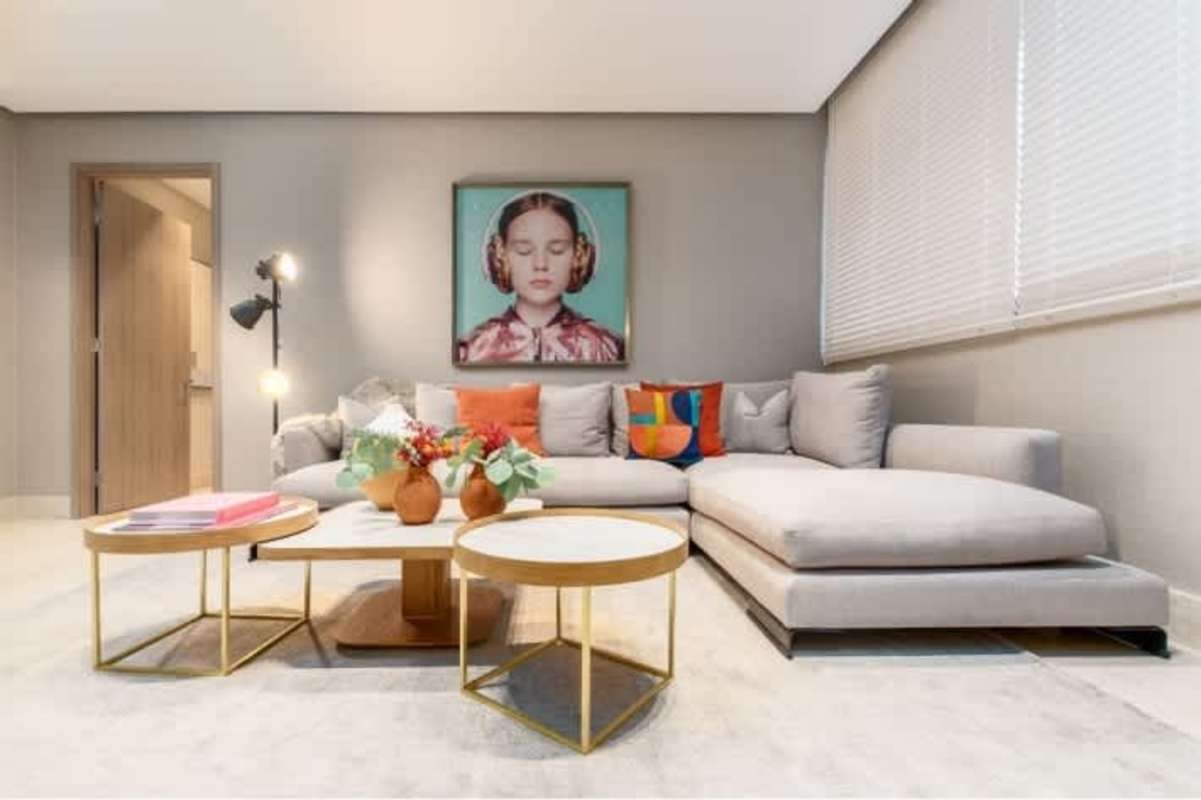 Dining area with imported marble floors and floor-to-ceiling windows PH Deluxe Residences Panama