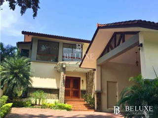 Detached House for Sale in Clayton - 3 bedrooms