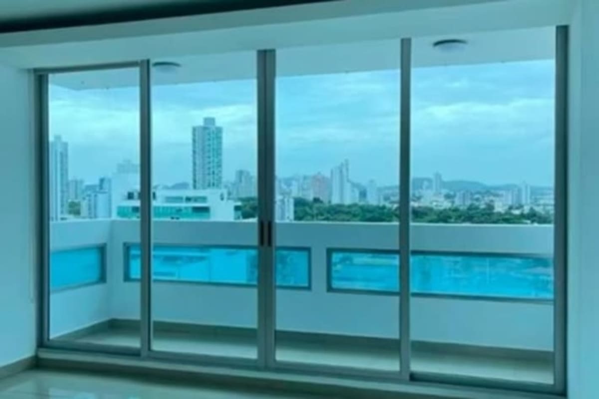 Private balcony with city skyline and Pacific Ocean view PH The Palms Coco del Mar Panama