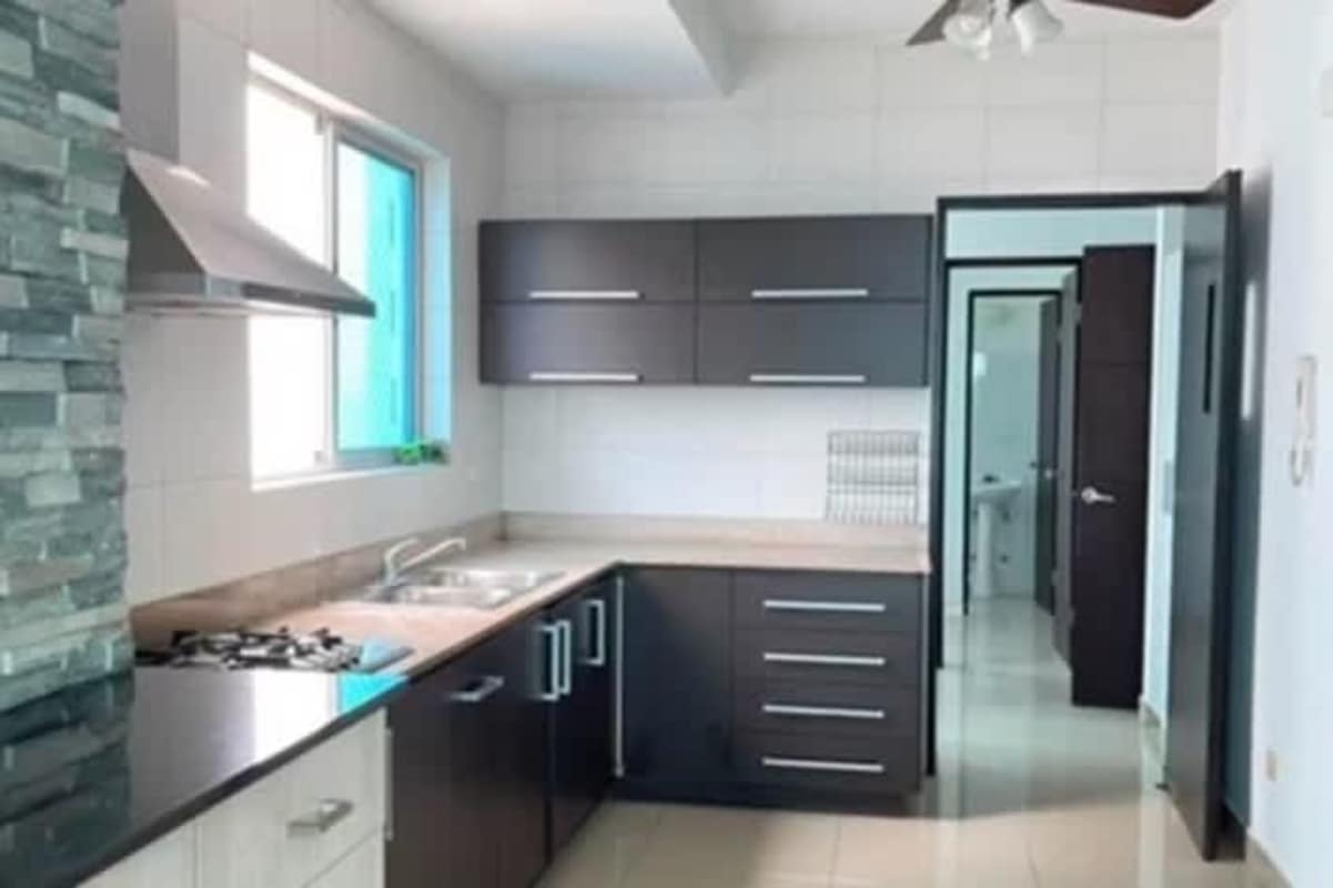 Kitchen island granite countertops panoramic window PH The Palms Coco del Mar Panama