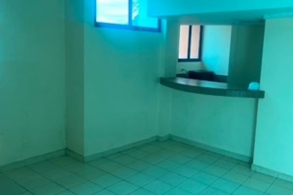 Bedroom with wooden floor, split air conditioning, window with curtains in PH Altavista Hato Pintado Panama City