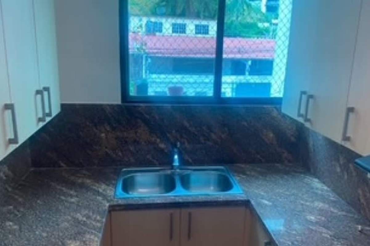 U-shaped modern kitchen granite countertop double sink PH Altavista Panama