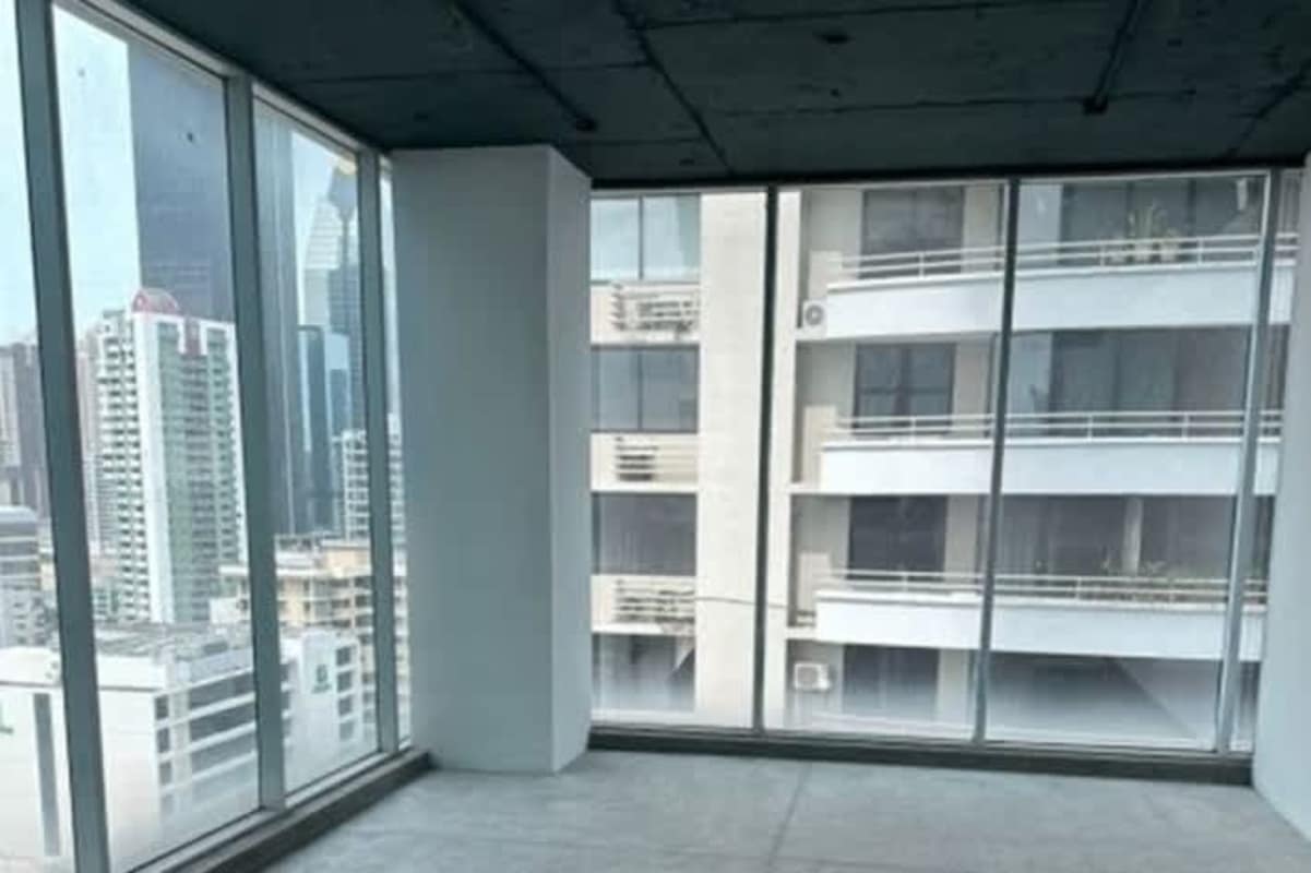 Elegant office building lobby with marble floors and artistic design in Atrium Tower Obarrio Panama City