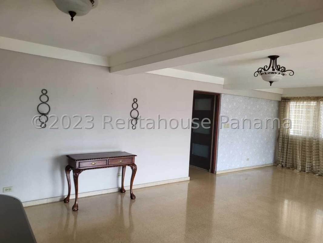 Spacious kitchen with granite counter space, window and storage in PH Carmel El Carmen Panama City