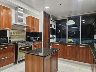 Apartment for Sale in San Francisco - 4 bedrooms