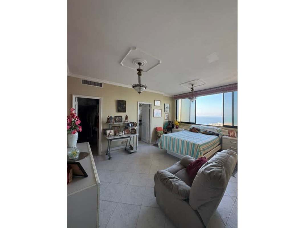 Bright spacious bedroom with oceanfront windows PH Villa Marina Punta Paitilla