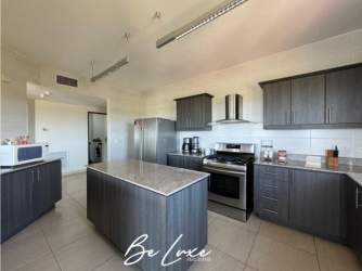 Luxury living and dining with panoramic Pacific Ocean views PH Las Olas Vista Mar