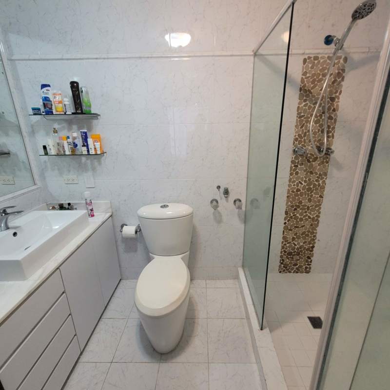 Remodeled kitchen with granite countertops and appliances Punta Paitilla Panama