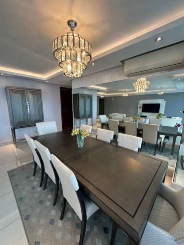 Secondary bedroom with large windows, AC and modern decor in PH Bali Costa del Este Panama