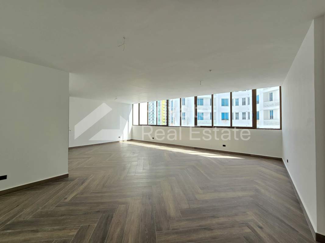 Remodeled kitchen with granite counters and modern cabinets PH Brisamarina Costa del Este Panama