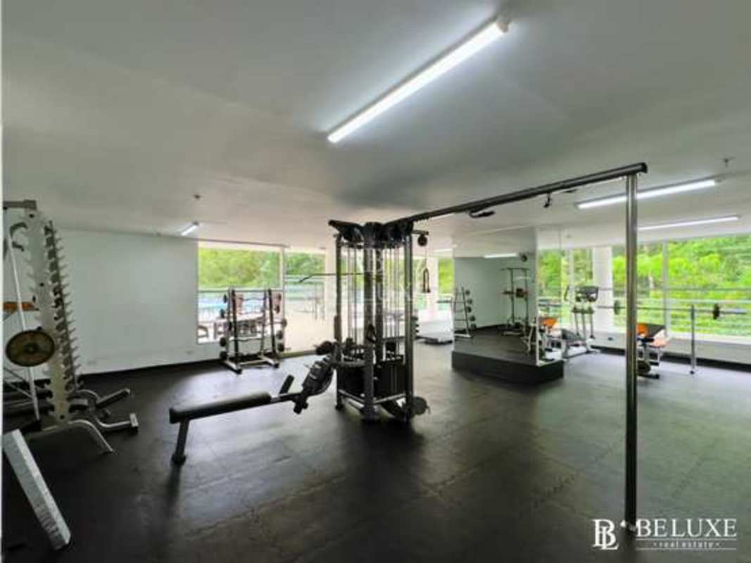 Outdoor swimming pool and green landscape PH Clayton Park 1 Clayton Panama