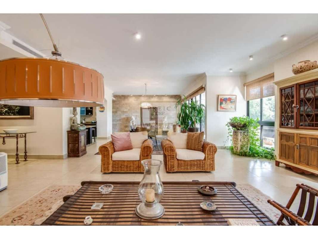 Fully equipped modern kitchen with granite counters, ample cabinetry PH Amador Heights Panama