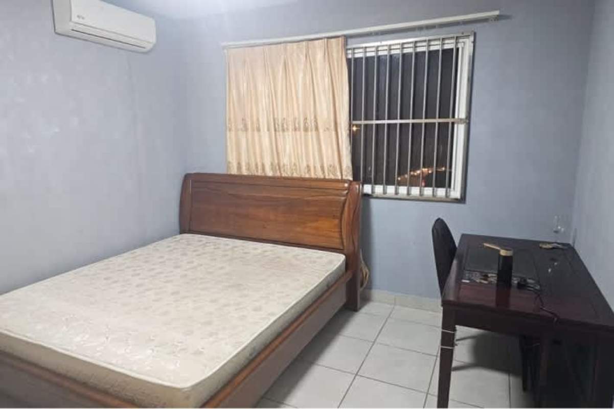 Bedroom windows curtains three chairs tiled floor Brisas del Golf Panama rental house