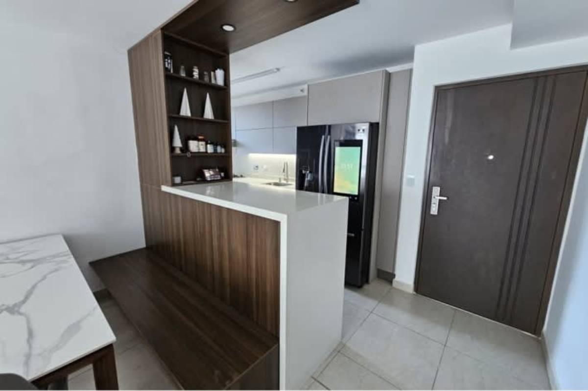 Bedroom with closet, work desk, large windows at PH Vista Park Carrasquilla San Francisco Panama