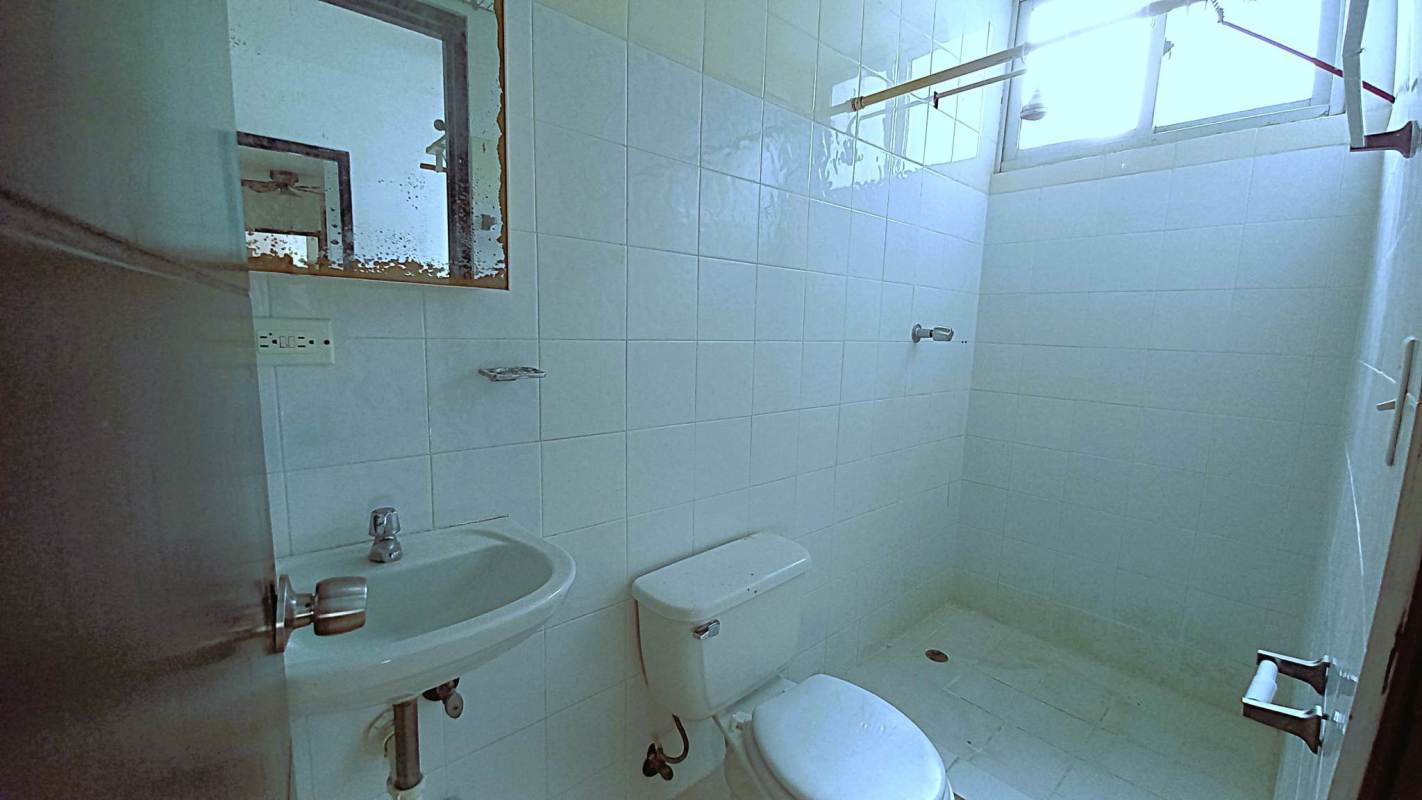 Swimming pool with kids' section, terrace BBQ and lounge area at PH Villa de Las Fuentes Betania Panama