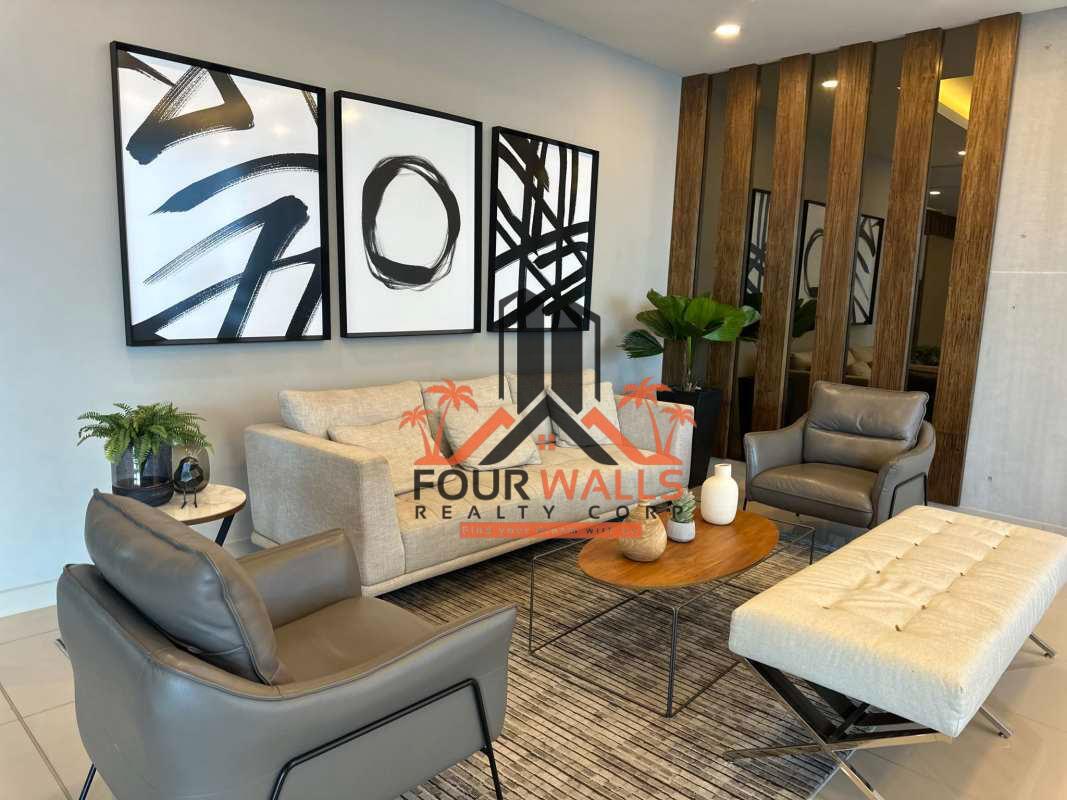 Dining area with tile floors and access to living space at PH Villa de la Fuente El Dorado Panama