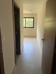 Apartment for Sale in Clayton - 5 bedrooms