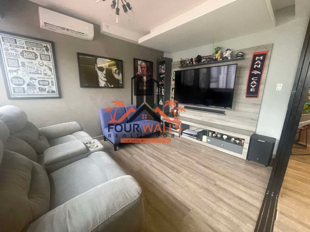 Rooftop infinity pool with skyline views at PH Balboa Bay Avenida Balboa Panama