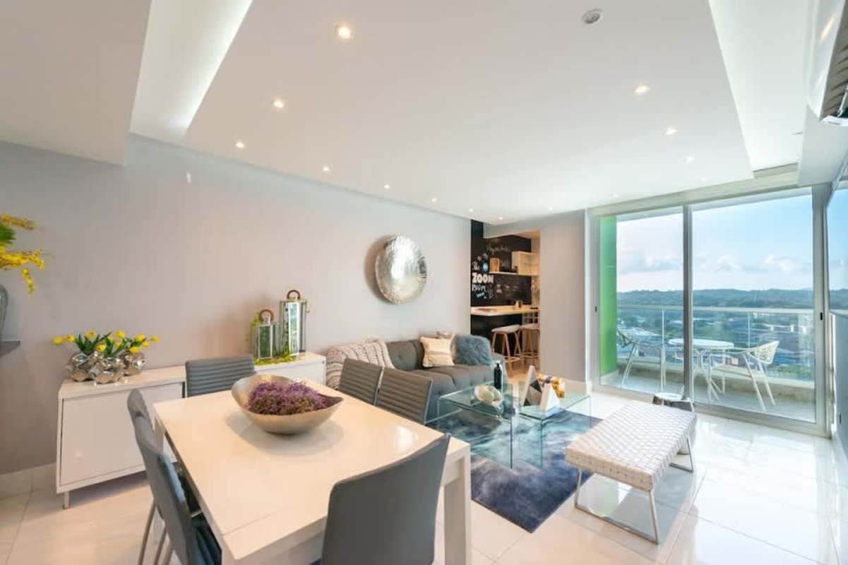 Spacious 3BR Apartment PH Pacific Park Edison Park