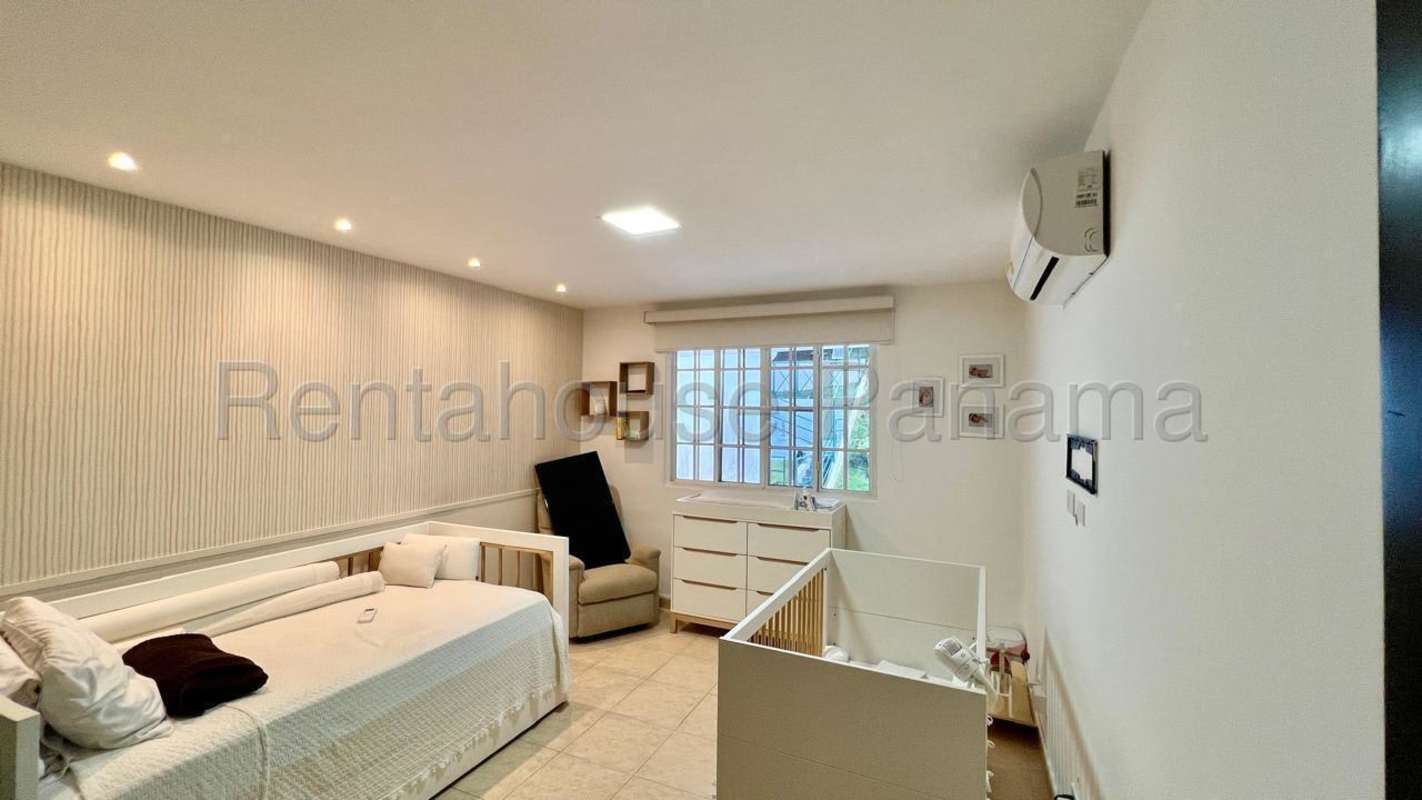 Bright bedroom with ensuite bathroom closets and large window Green Valley Albrook Panama