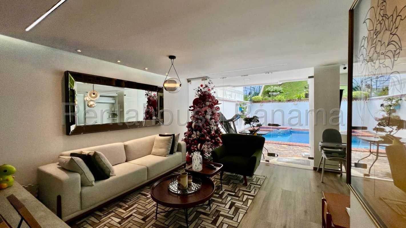 Private swimming pool and covered patio area in remodeled house Green Valley Albrook Panama