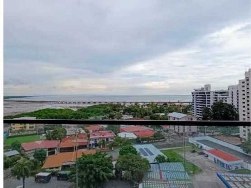 Infinity swimming pool and sundeck with panoramic city and ocean views PH Victory Wellness