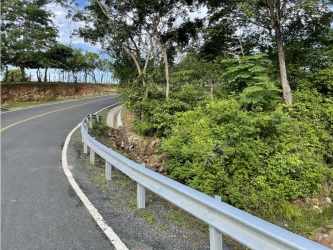 1 Hectare Riverfront Lot with Scenic Views in El Harino Penonomé - View 6