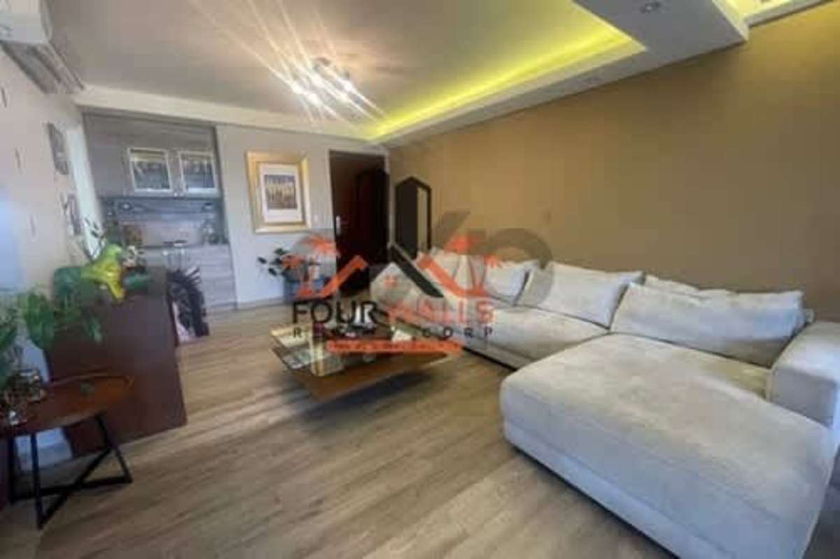 Fully equipped modern kitchen at PH Balboa Bay Avenida Balboa Panama City