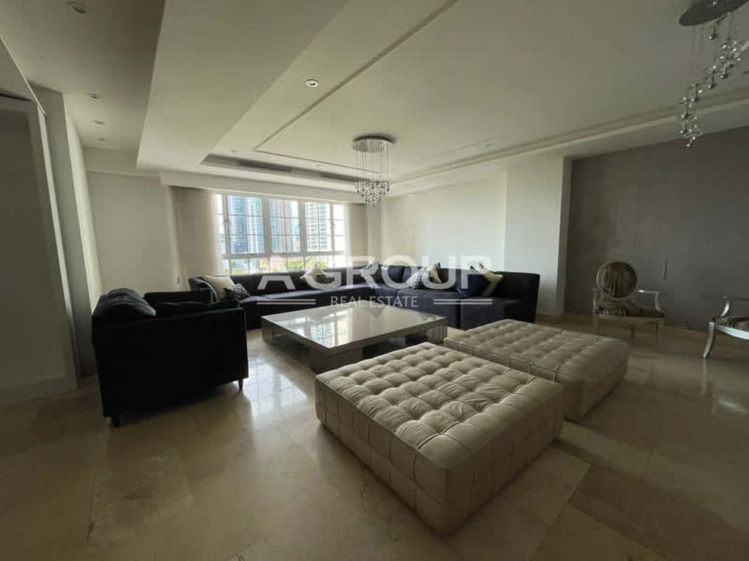 Contemporary kitchen with center island, stainless appliances and glossy cabinets PH Balboa Tower Panama