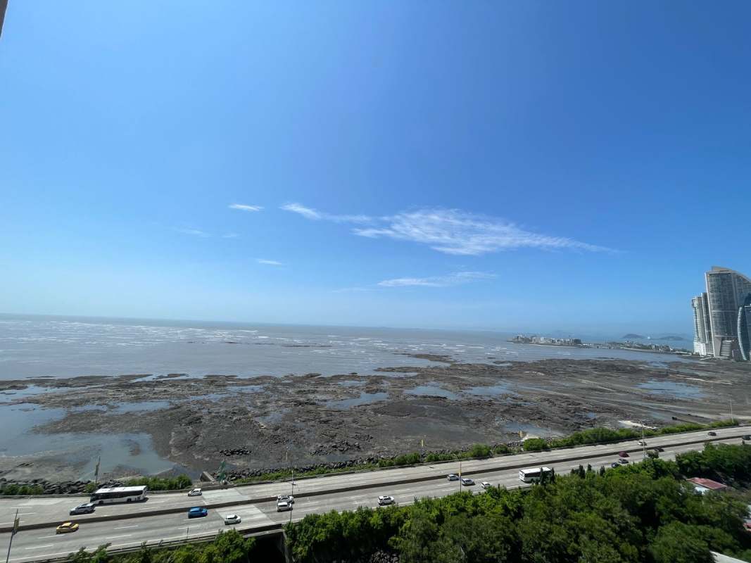 Contemporary kitchen with granite countertops and appliances at PH Vista del Mar Panama