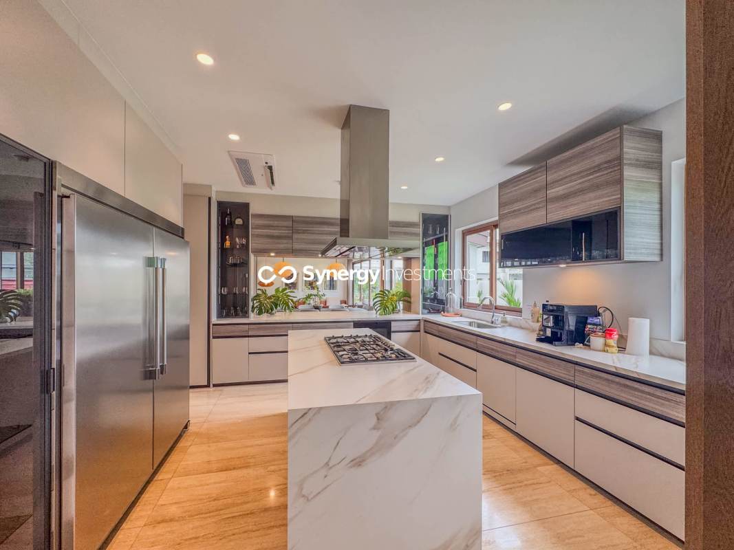 Spacious master bedroom with balcony luxury villa Santa Maria Golf & Country Club Panama