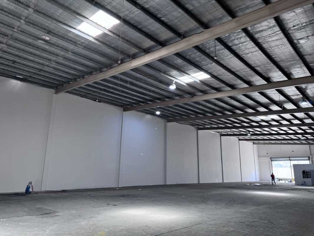 Empty warehouse open-layout interior industrial park Costa del Este Panama
