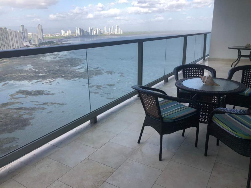 Furnished guest bedroom with ensuite bath at Ocean Club Punta Pacifica Panama