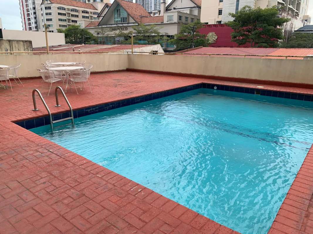 Spacious 3BR Apartment with Pool El Dorado PH Vista del Dorado