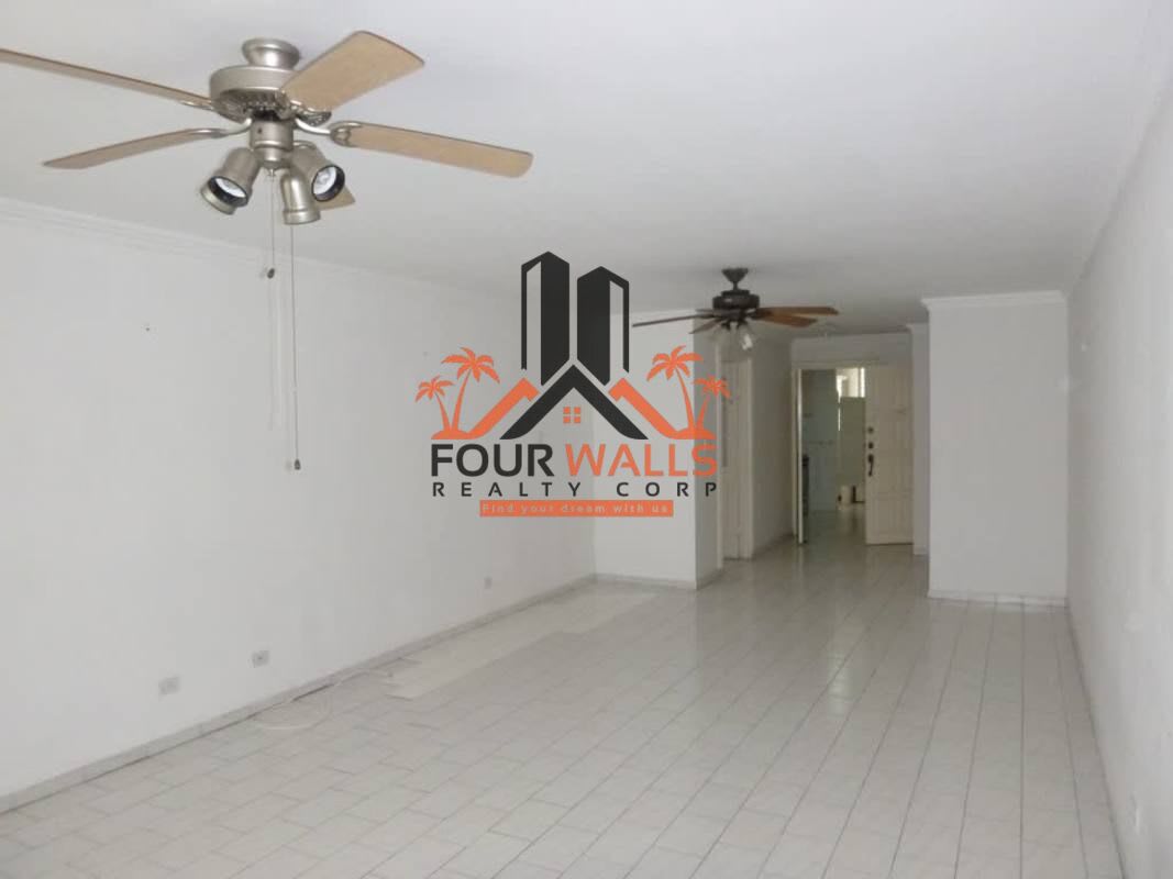 Open plan apartment living dining with ceiling fan PH Ocean View Panama