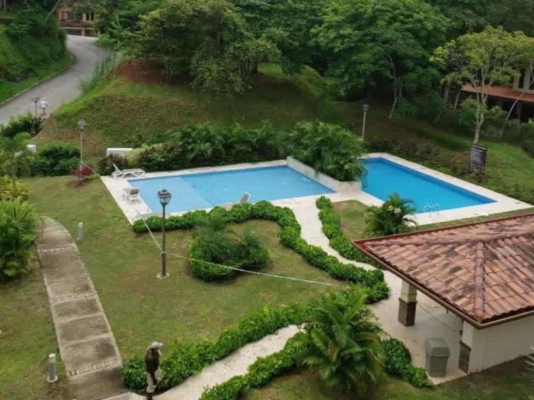 Luxury 4BR Garden Apartment with Terrace Embassy Club Clayton