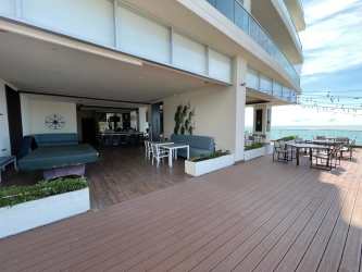 Beachfront 1BR Condo PH Royal Palm in Gorgona Ocean View