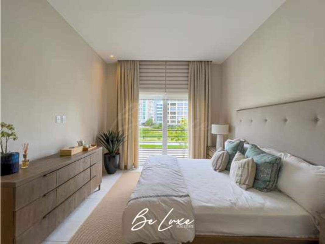 Bedroom suite with balcony access new house Santa Maria Panama