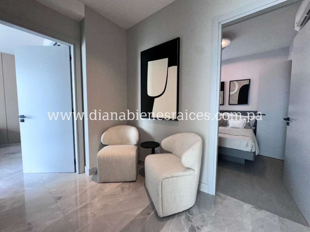 Large bright living and dining area with panoramic views Santa María Panama