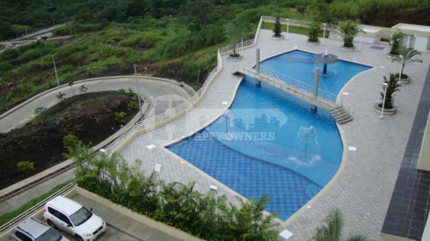 Kids bedroom with bunk bed ceiling fan PH Altamira Gardens Ancón Panama