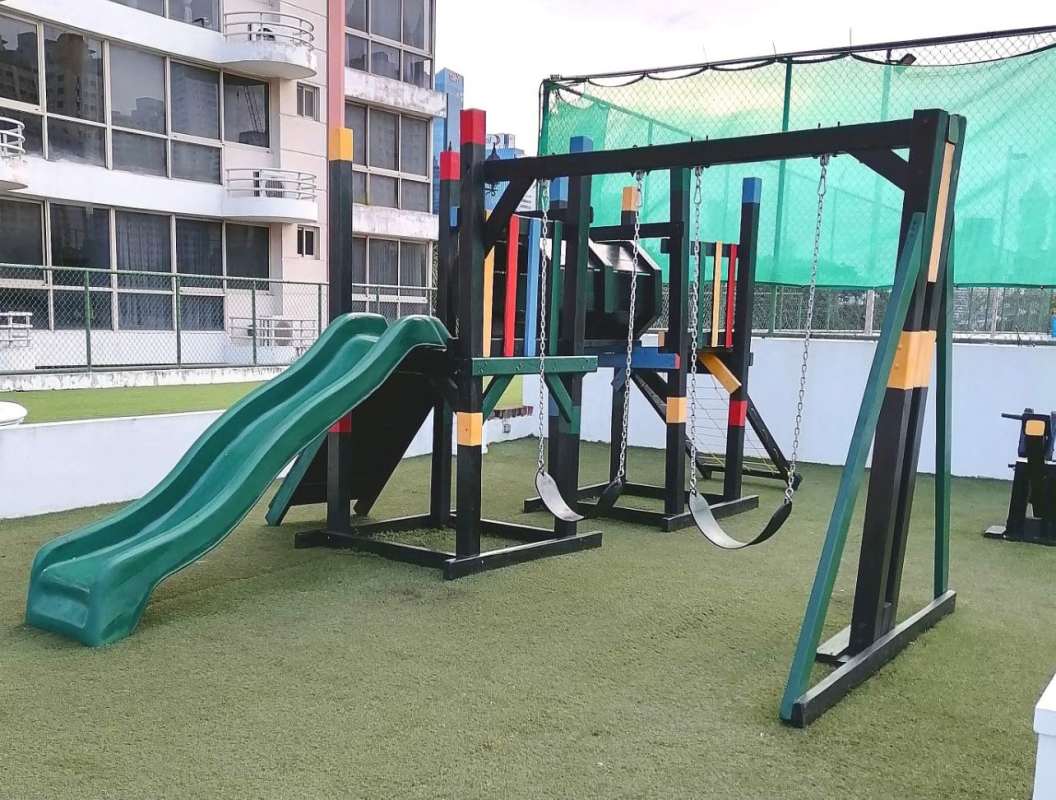 Bright bedroom, large windows, corner city views and AC in PH San Francisco Bay Panama