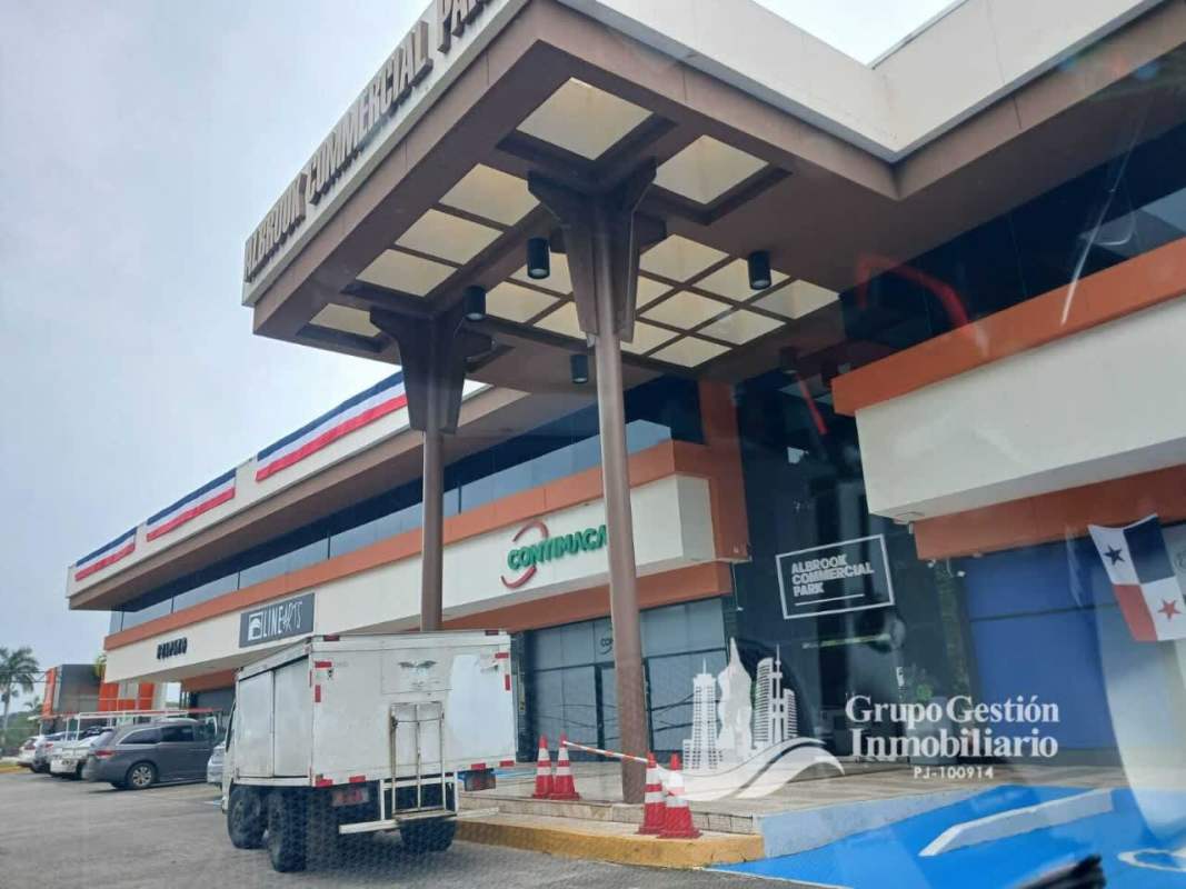 Glass front of commercial unit for rent at Albrook Commercial Park Panama City