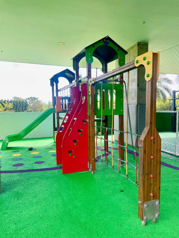 Covered multisport court for basketball and soccer PH Greenview Santa María Panama