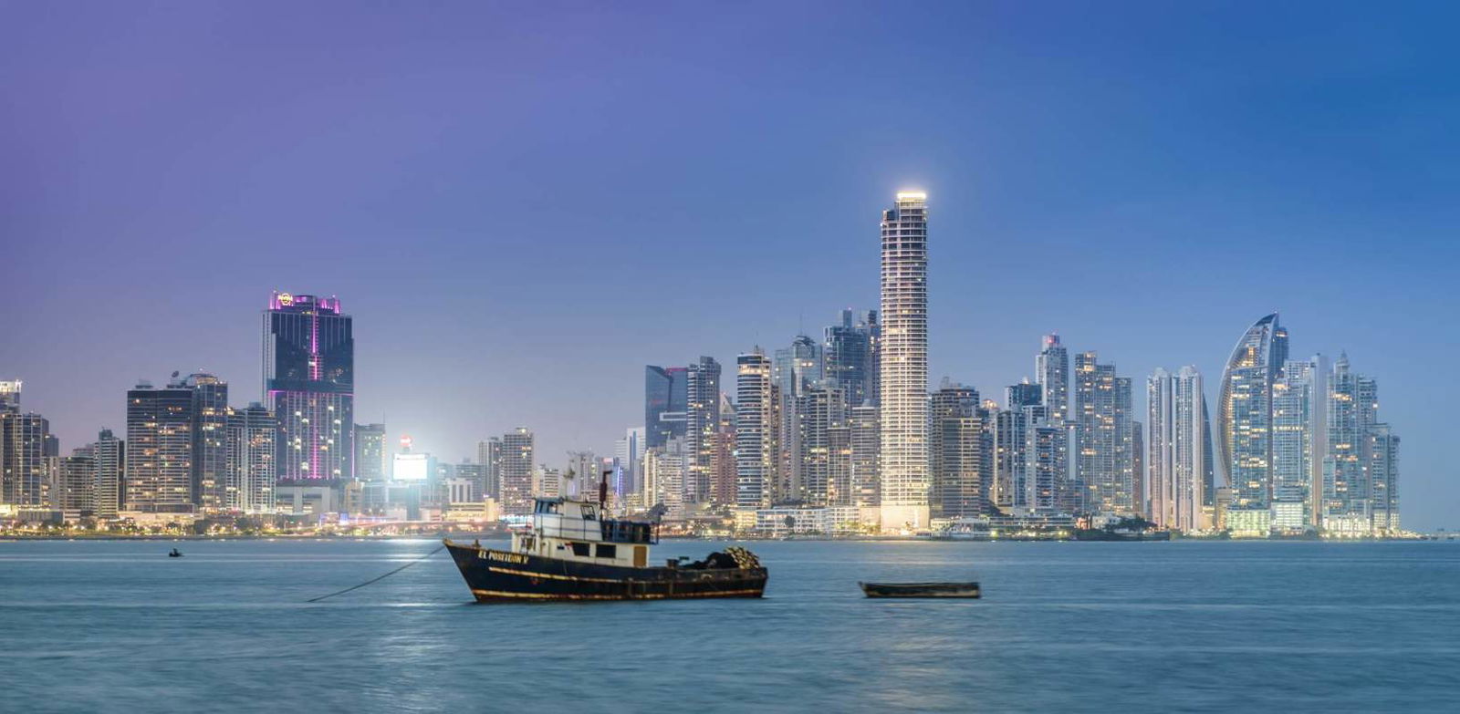 Luxury 4BR Furnished Oceanfront Apartment PH The Point Panama